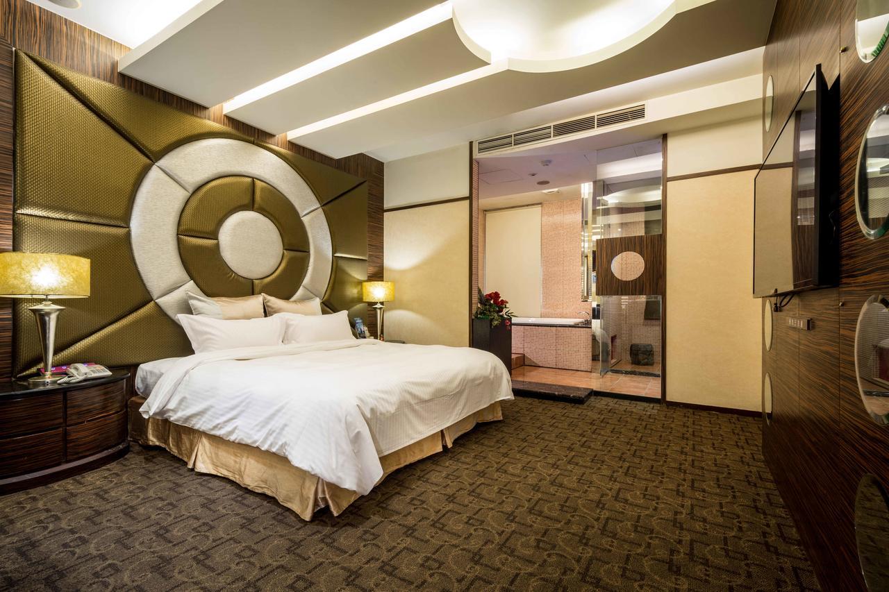 Uline Motel Taipei Bagian luar foto