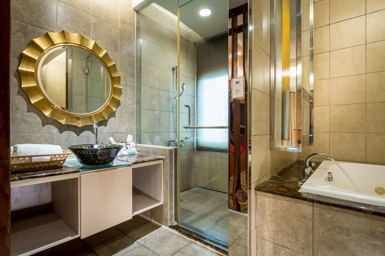 Uline Motel Taipei Bagian luar foto